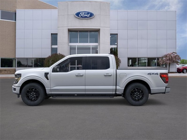 2025 Ford F-150 XLT photo 2