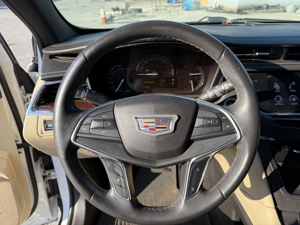 2017 Cadillac XT5 Luxury photo 12