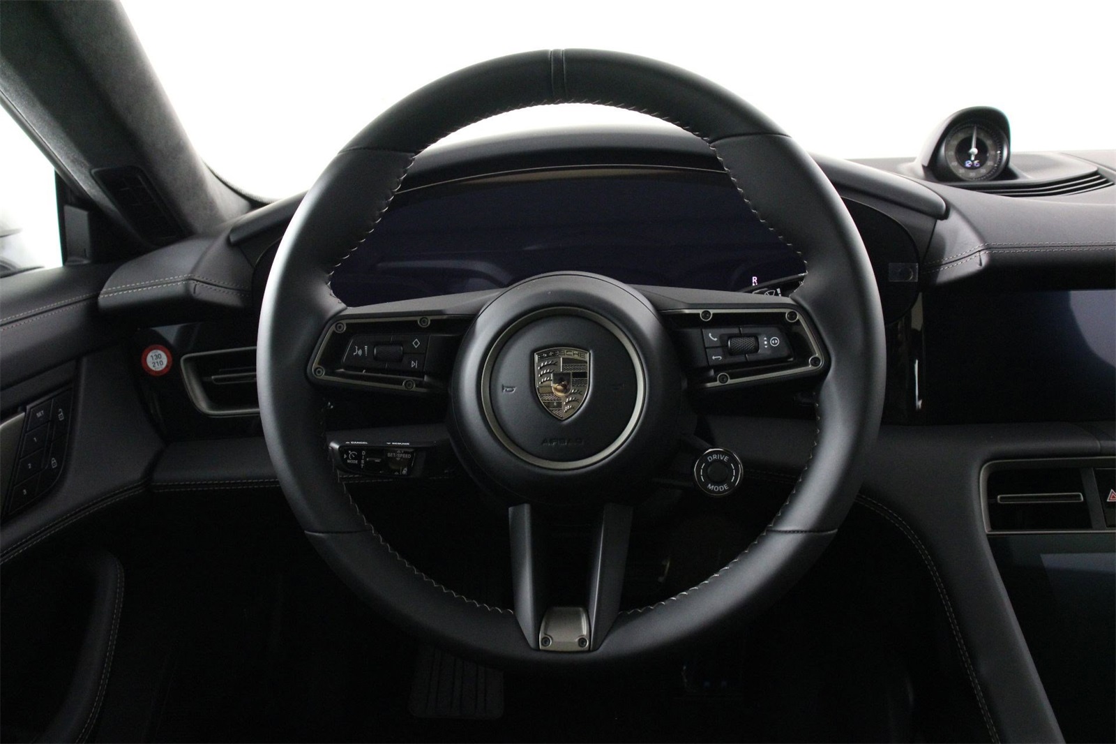 2025 Porsche Taycan Turbo photo 12