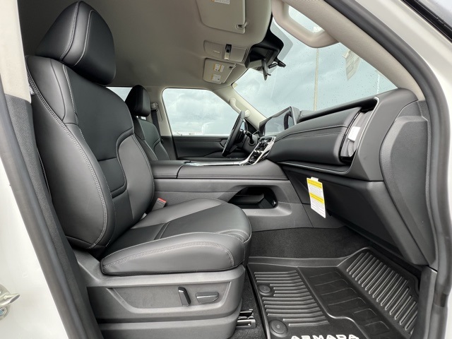 2026 Nissan Armada SV photo 22