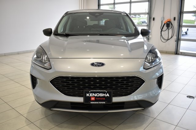 2022 Ford Escape SE photo 3
