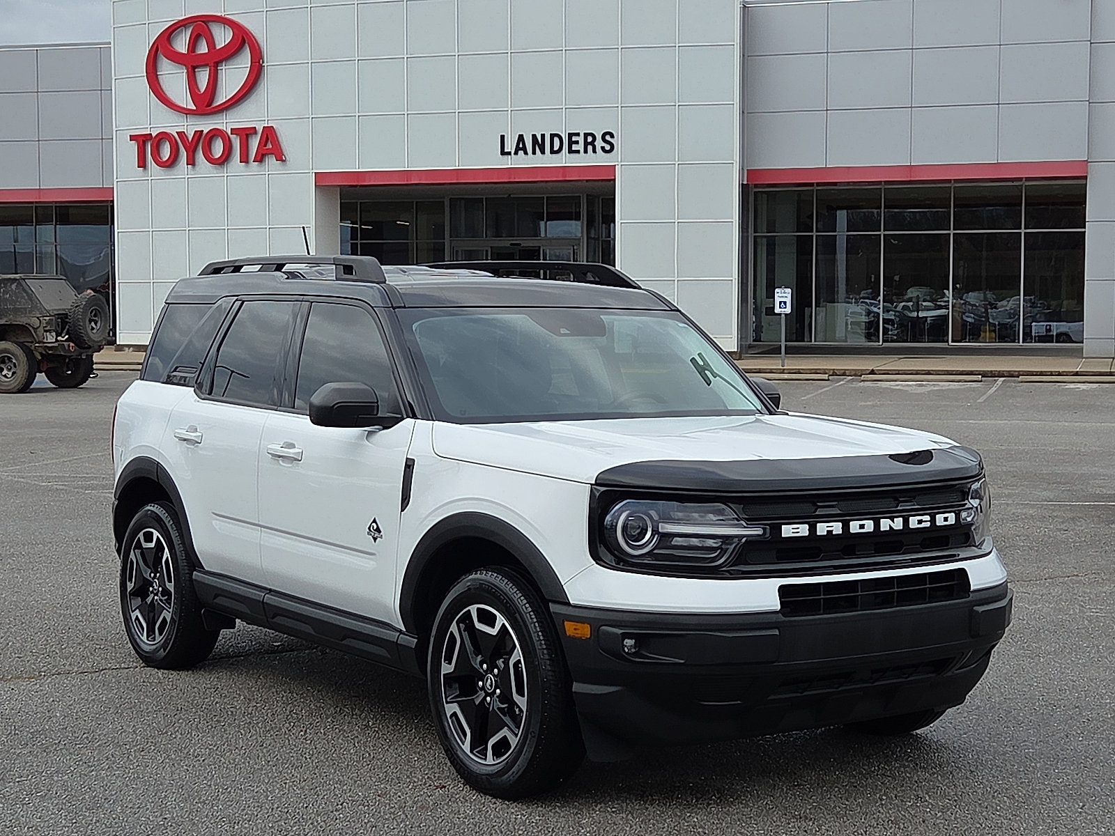 2023 Ford Bronco Sport Outer Banks's photo