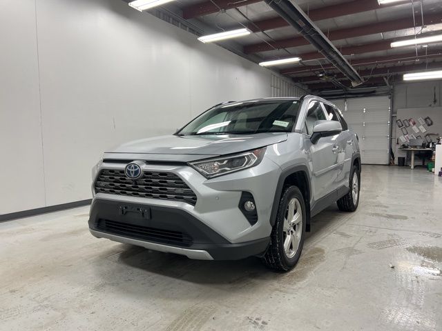 2019 Toyota RAV4 Limited's photo