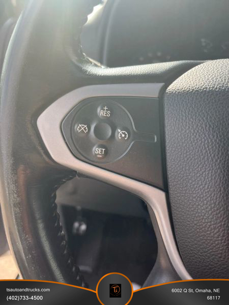 2016 Chevrolet Colorado LT photo 17