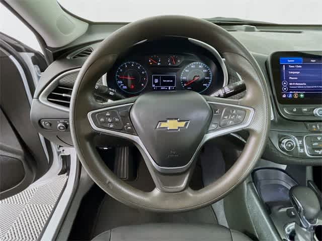 2023 Chevrolet Malibu LS photo 12