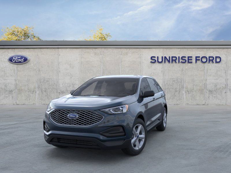 2024 Ford Edge SE photo 2