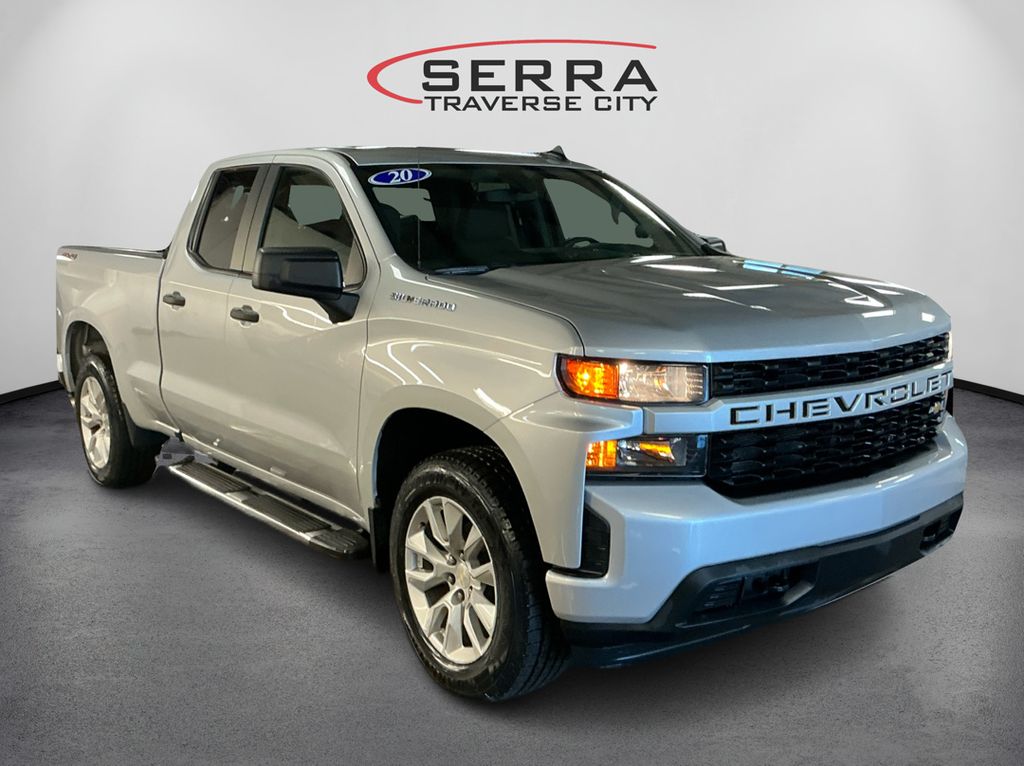 2020 Chevrolet Silverado 1500 Custom photo 3