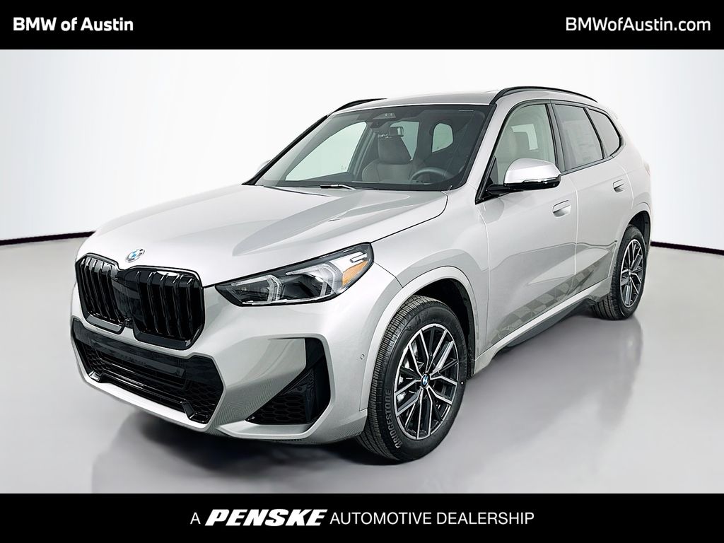 2025 BMW X1 28i's photo