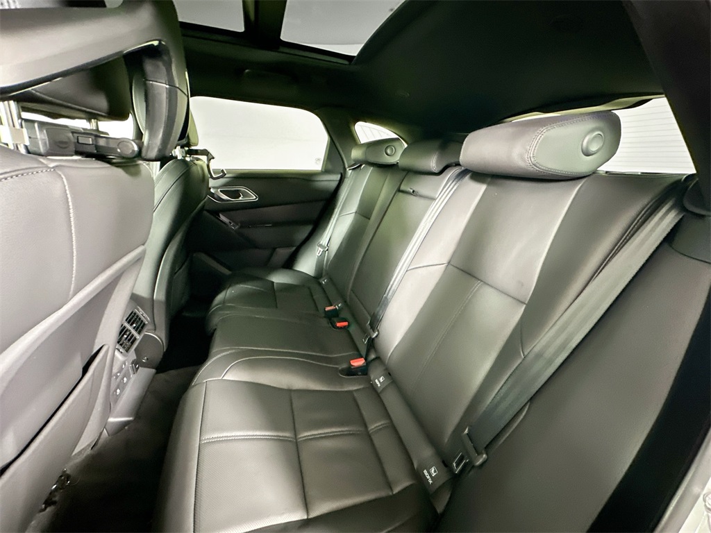 2026 Land Rover Range Rover Velar SE photo 19