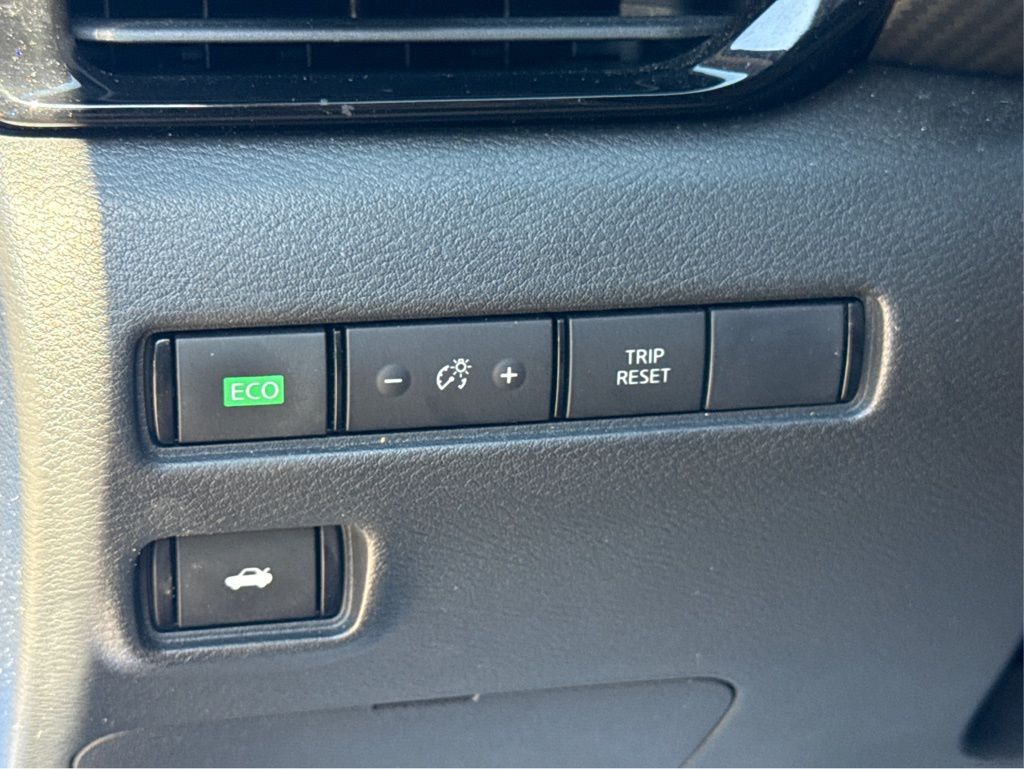 2023 Nissan Sentra SV photo 23
