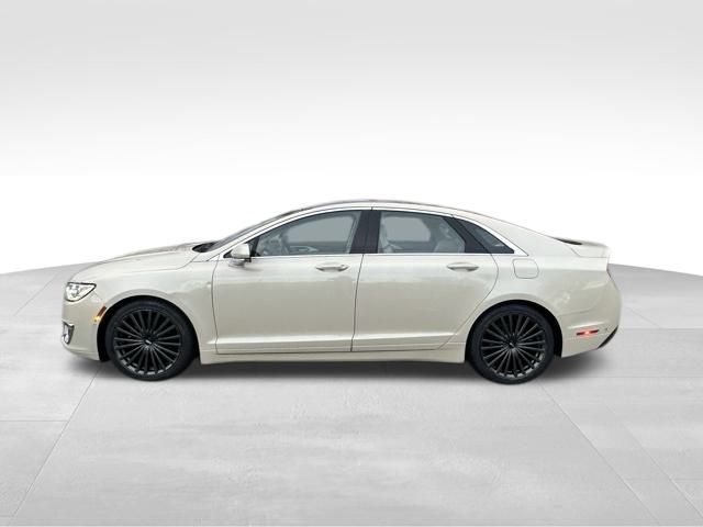 2018 Lincoln MKZ Reserve photo 3
