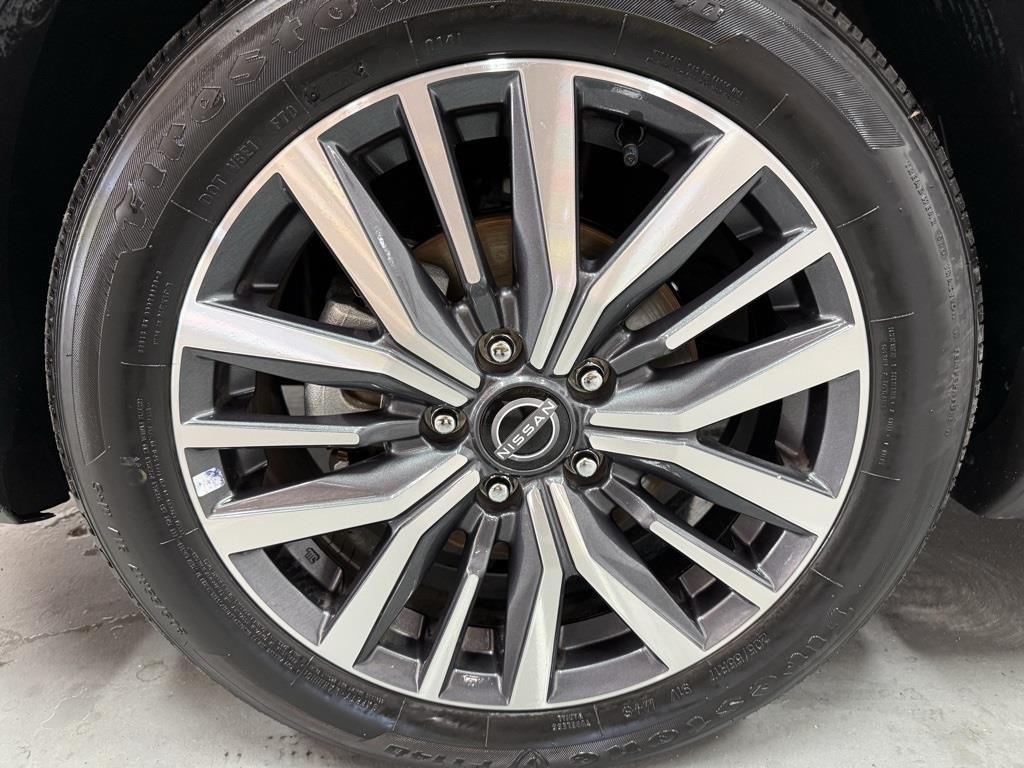 2024 Nissan Kicks SR photo 30
