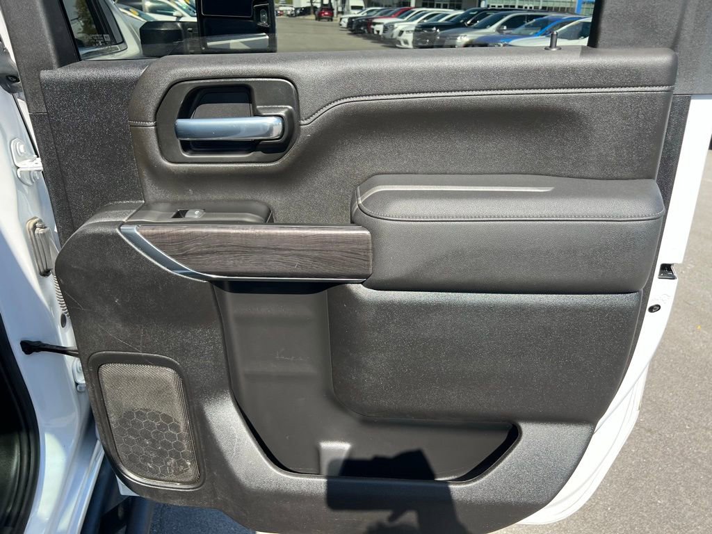 2022 Chevrolet Silverado 2500HD LTZ photo 26