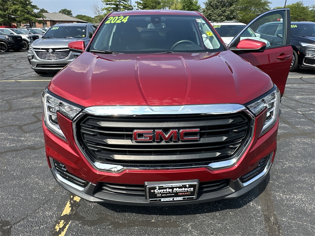 2024 GMC TERRAIN - Image 23