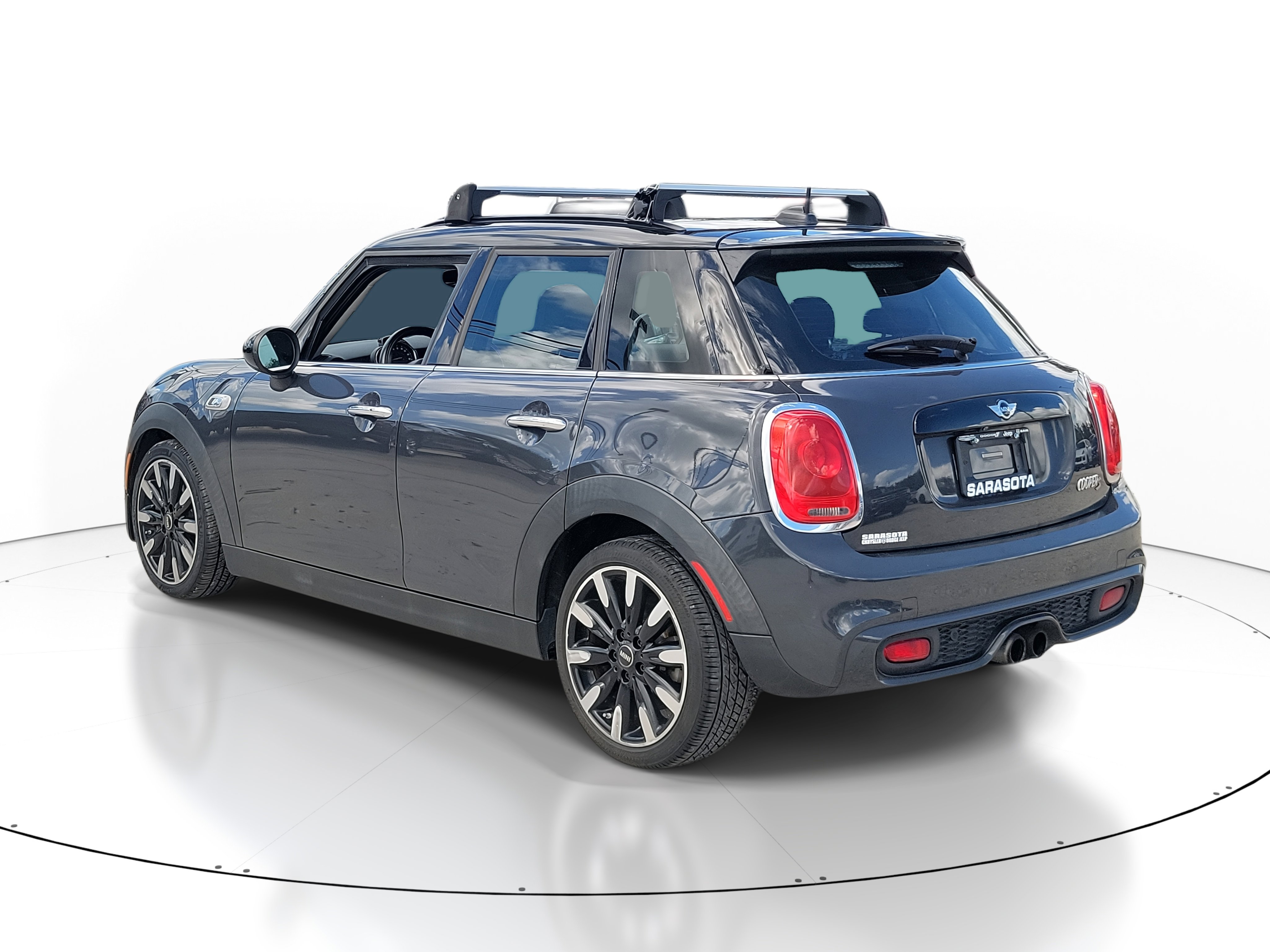 2017 Mini Cooper 4 Door Hardtop S photo 4