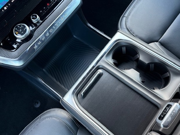 2025 Ford Expedition Platinum MAX photo 28