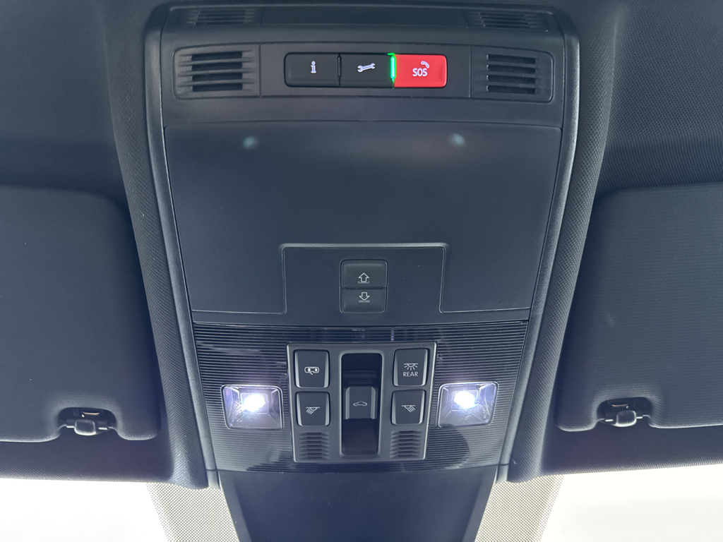 2024 Volkswagen Tiguan SEL R-Line Black photo 32
