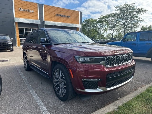 2021 Jeep Grand Cherokee L Summit photo 3