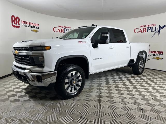 2025 Chevrolet Silverado 2500HD LT photo 3