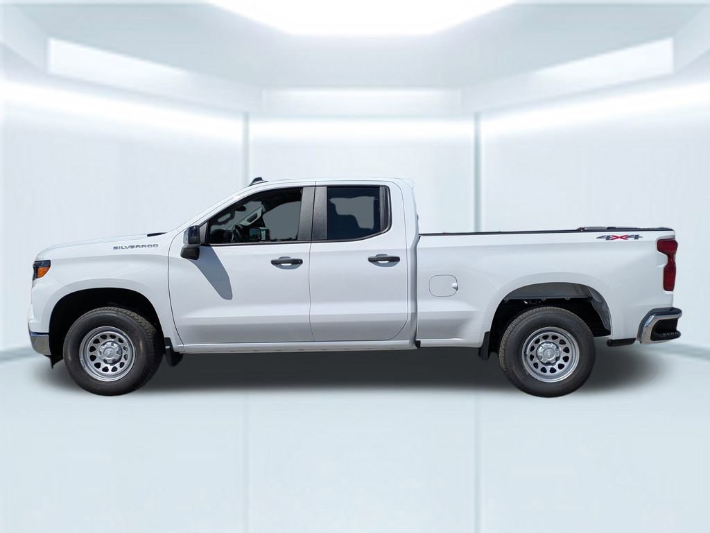 2025 Chevrolet Silverado 1500 photo 2