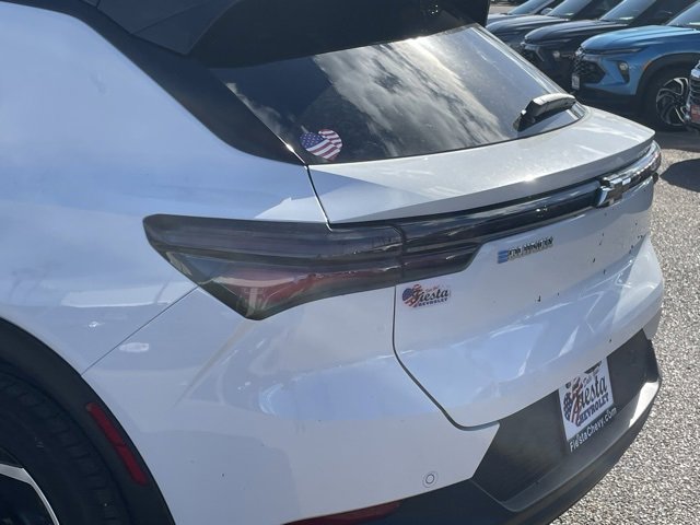 2026 Chevrolet Equinox EV 1LT photo 10