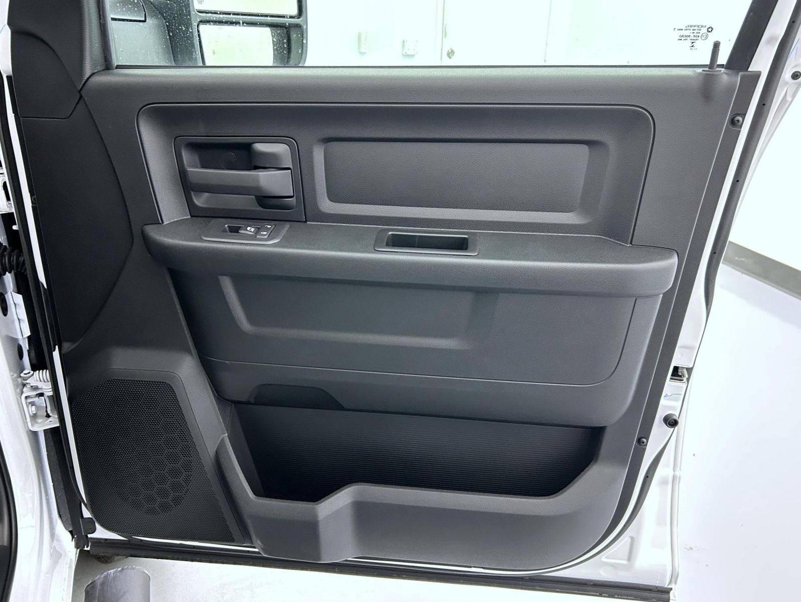 2025 Ram 3500 Tradesman photo 16