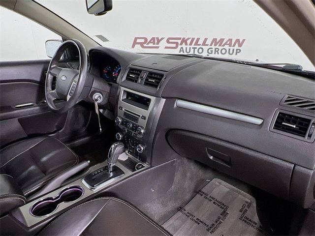 2012 Ford Fusion SEL photo 32