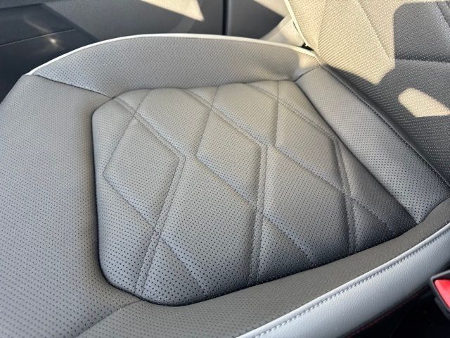 2025 Volkswagen Atlas Peak Edition SE photo 30