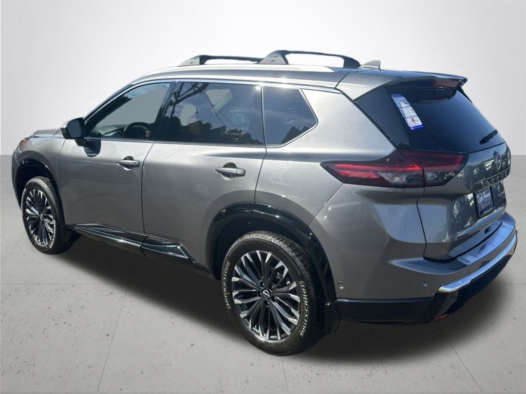 2026 Nissan Rogue Platinum photo 10