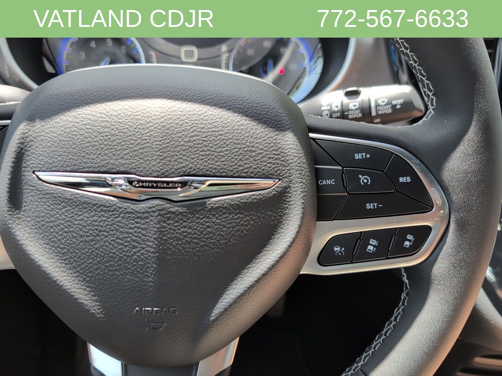 2026 Chrysler Pacifica photo 10