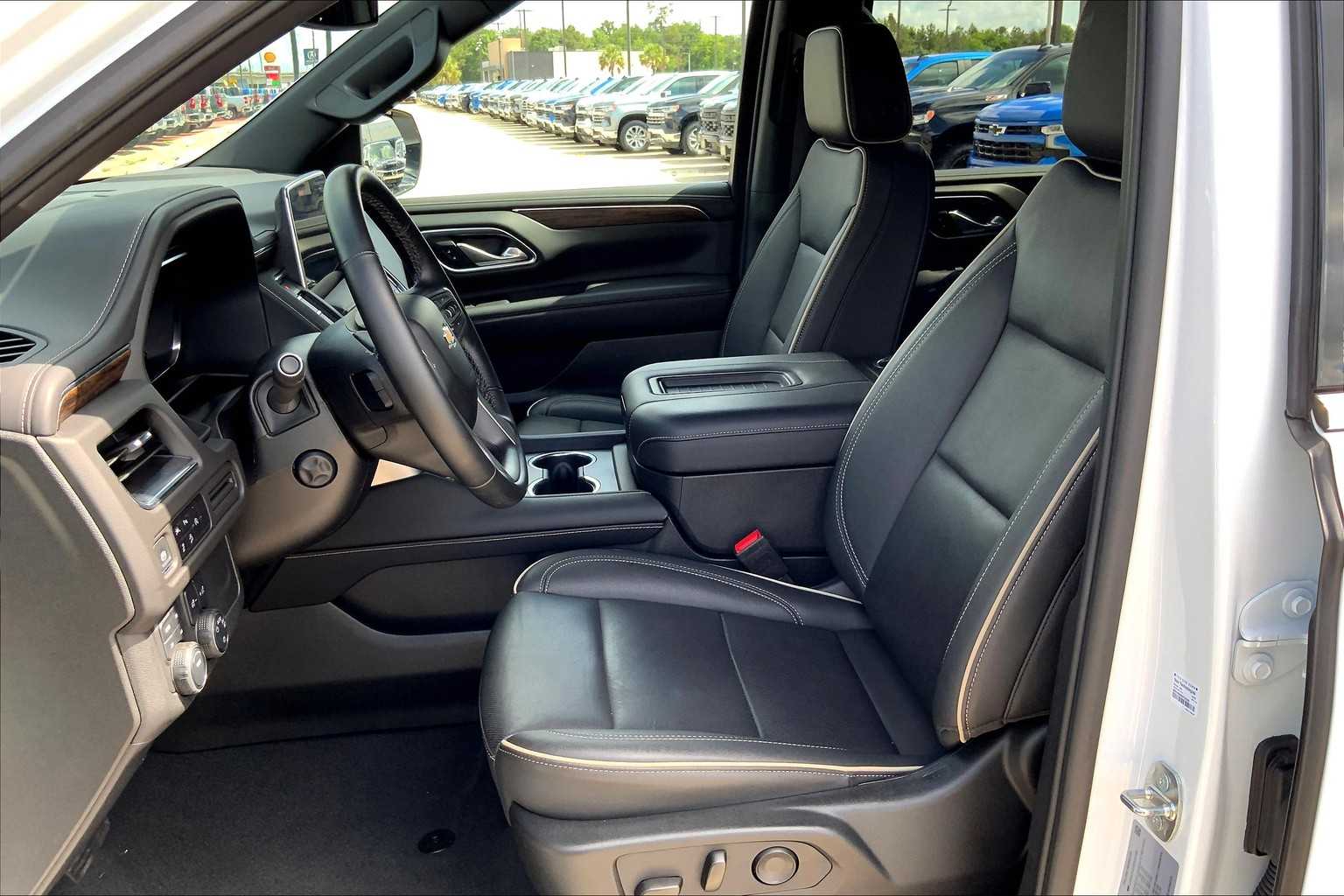 2024 Chevrolet Tahoe Premier photo 10
