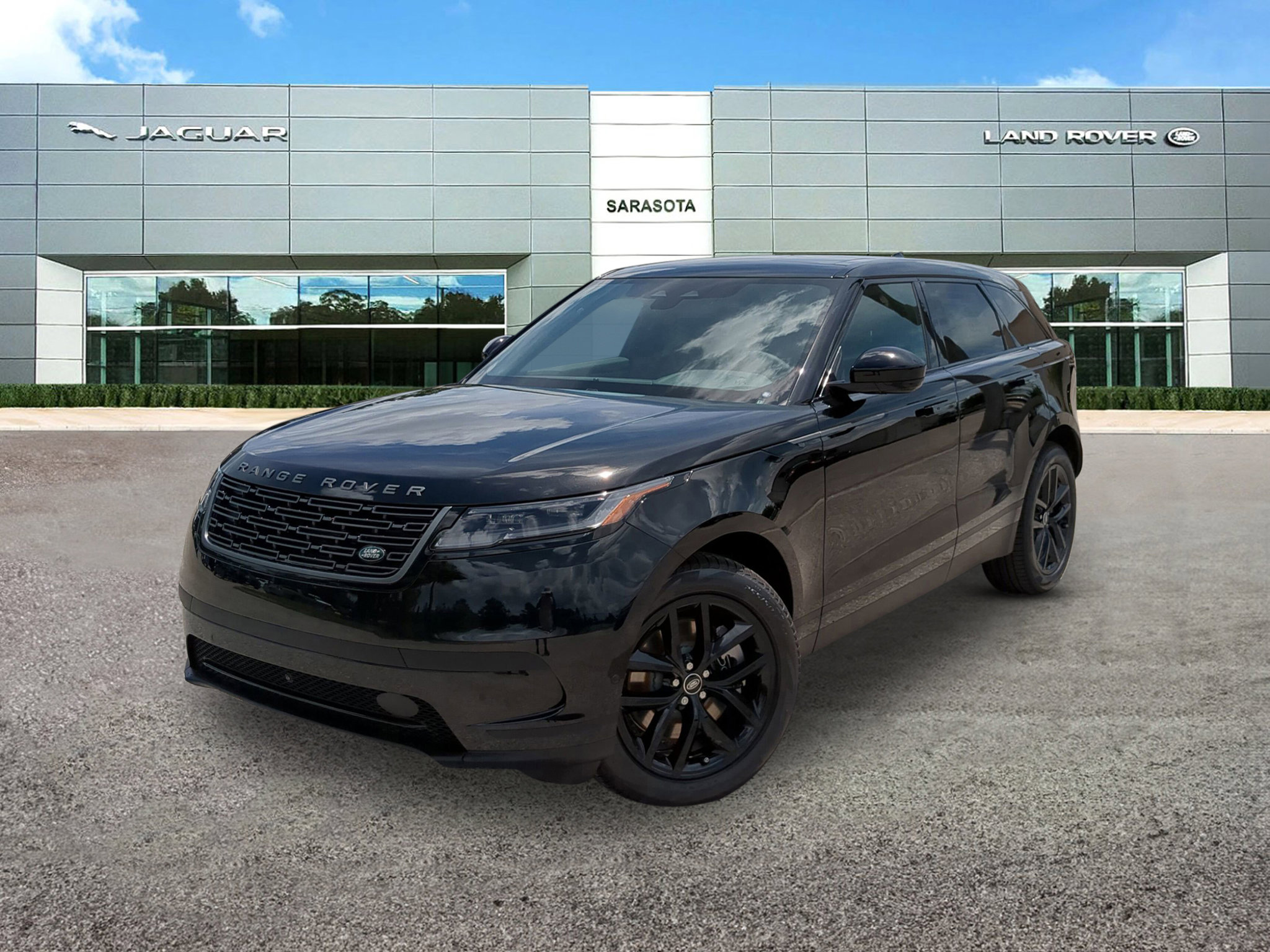 2026 Land Rover Range Rover Velar S's photo