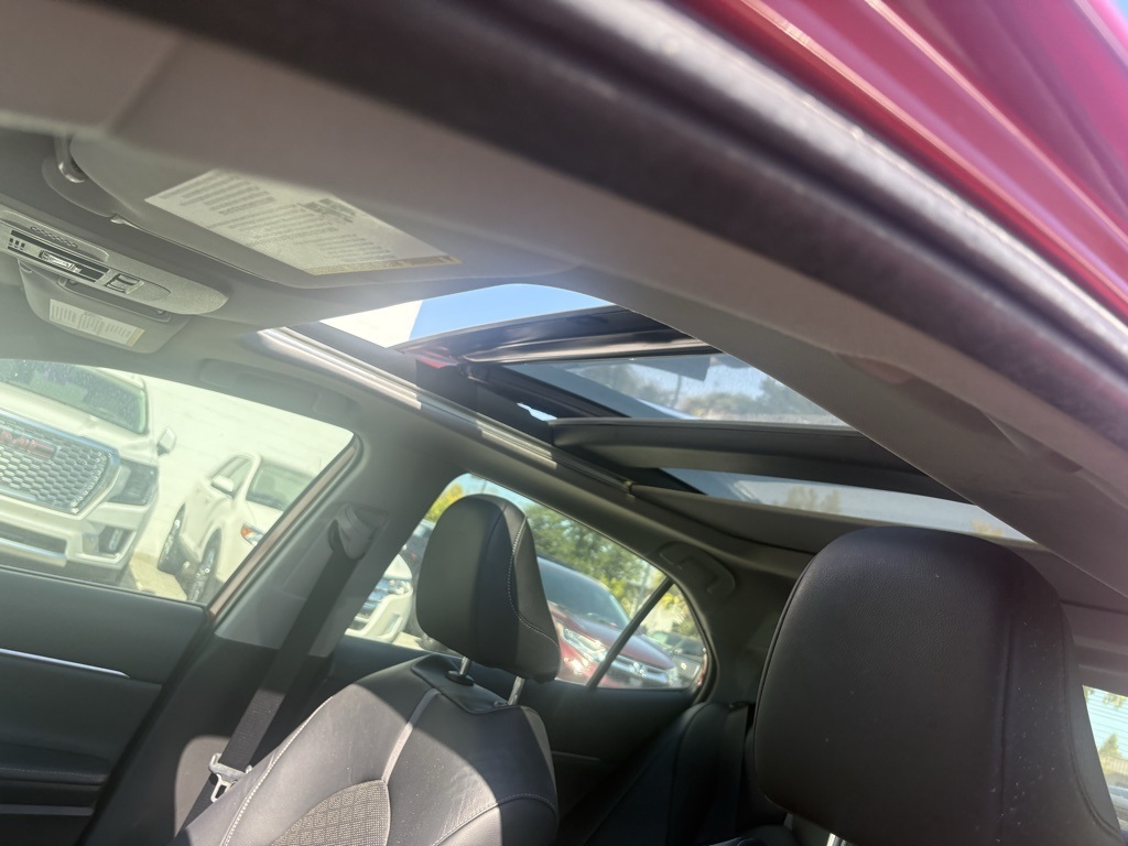2020 Toyota Camry XSE photo 18