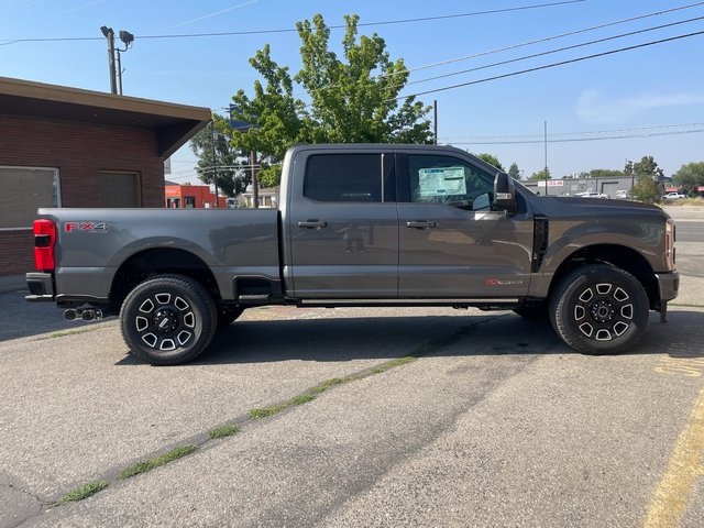 2025 Ford F-350 photo 8