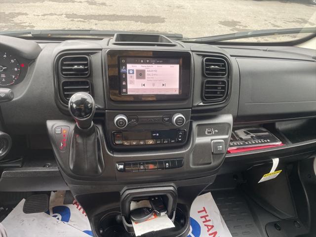 2024 Ram 3500 Cutaway photo 16