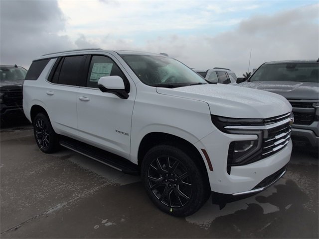 2025 Chevrolet Tahoe LT photo 2