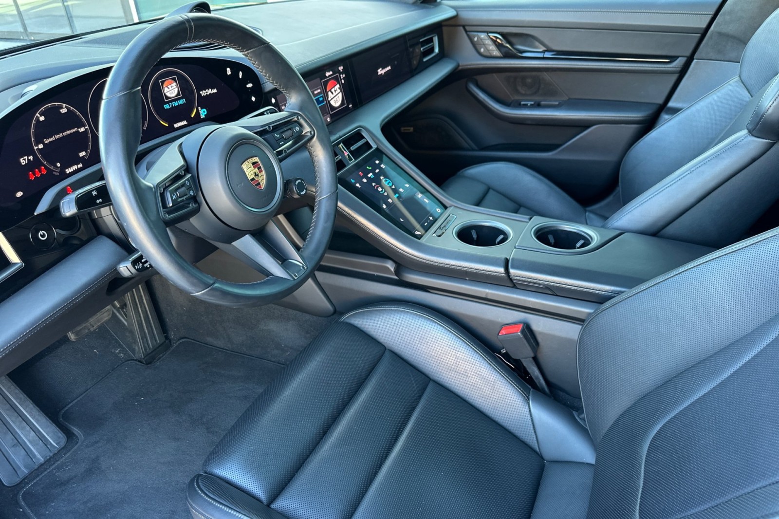 2022 Porsche Taycan 4S photo 4