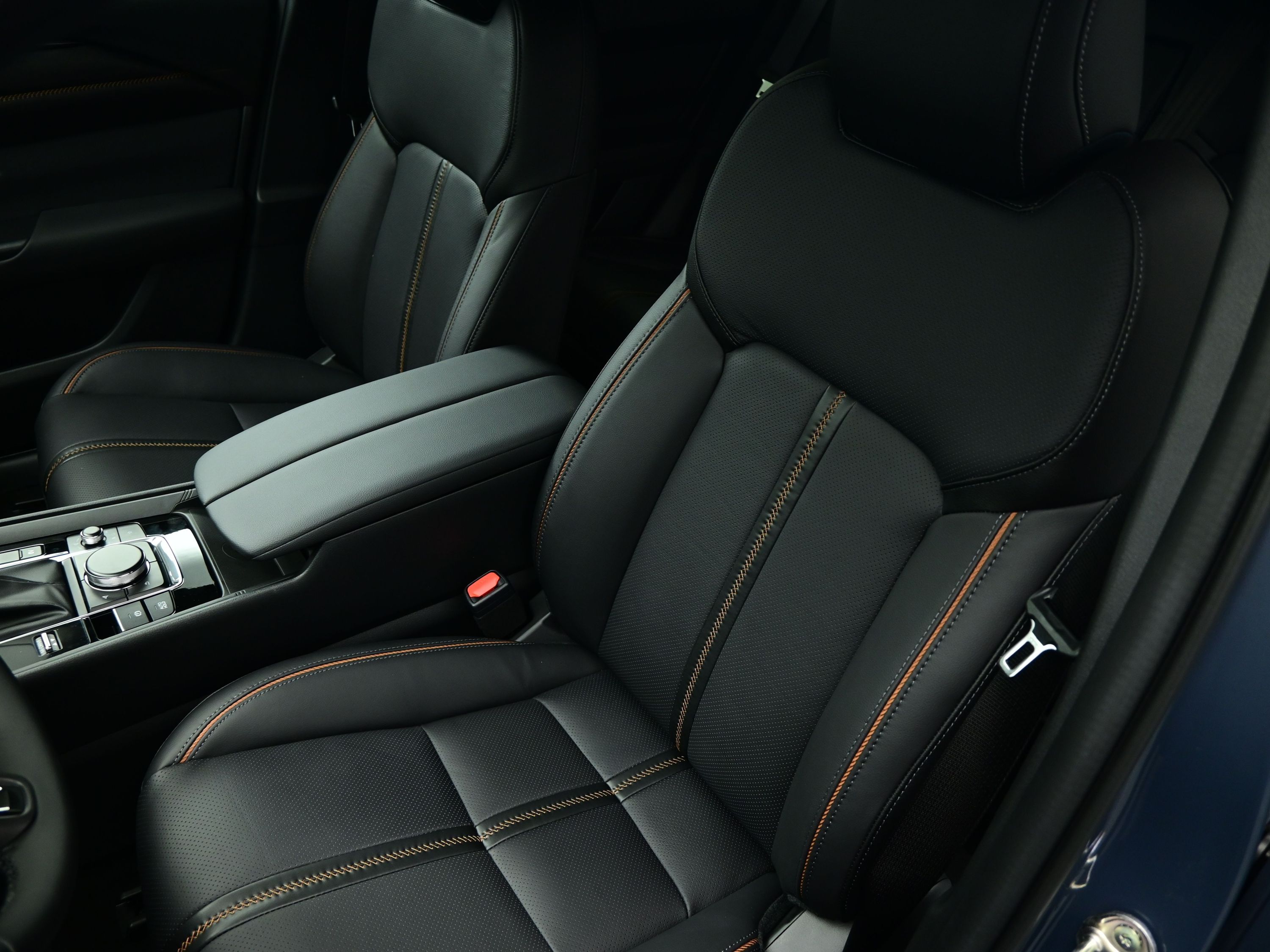 2025 Mazda CX-50 Premium Plus photo 9