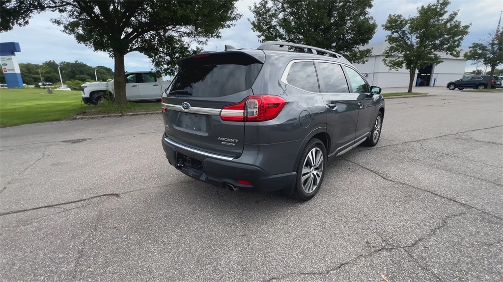 2021 Subaru Ascent Limited photo 3