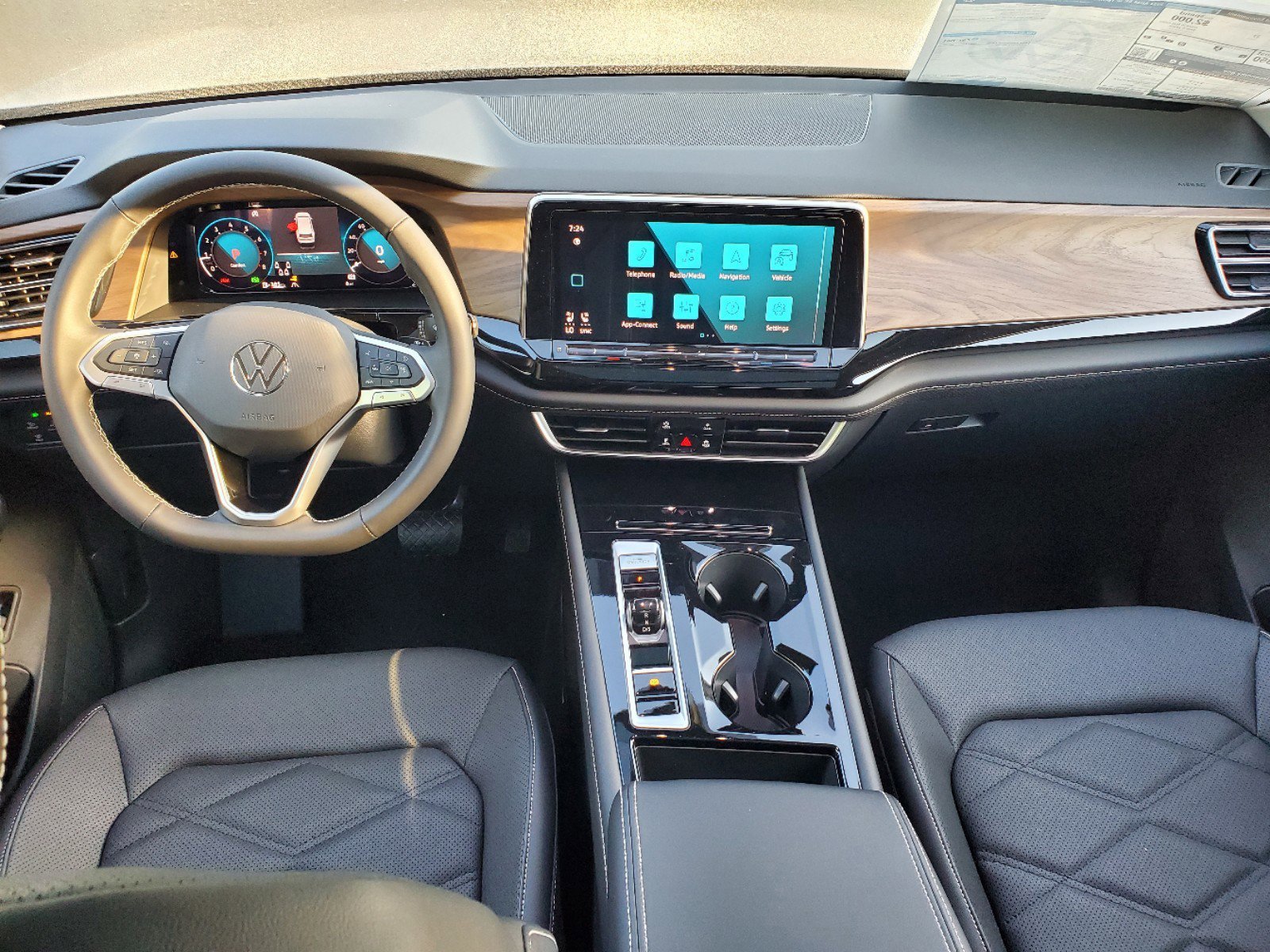 2025 Volkswagen Atlas SE Technology photo 5