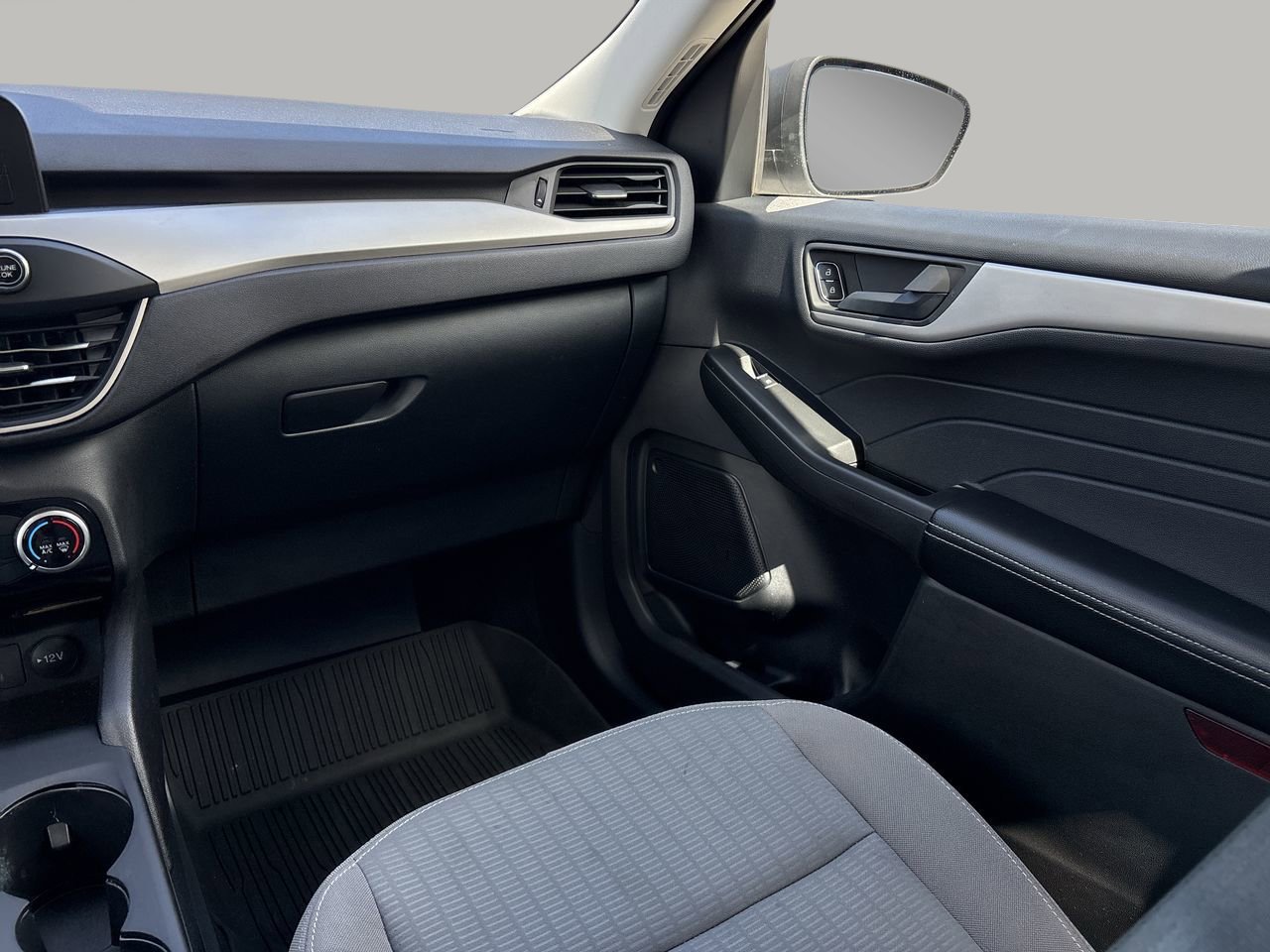 2022 Ford Escape S photo 15
