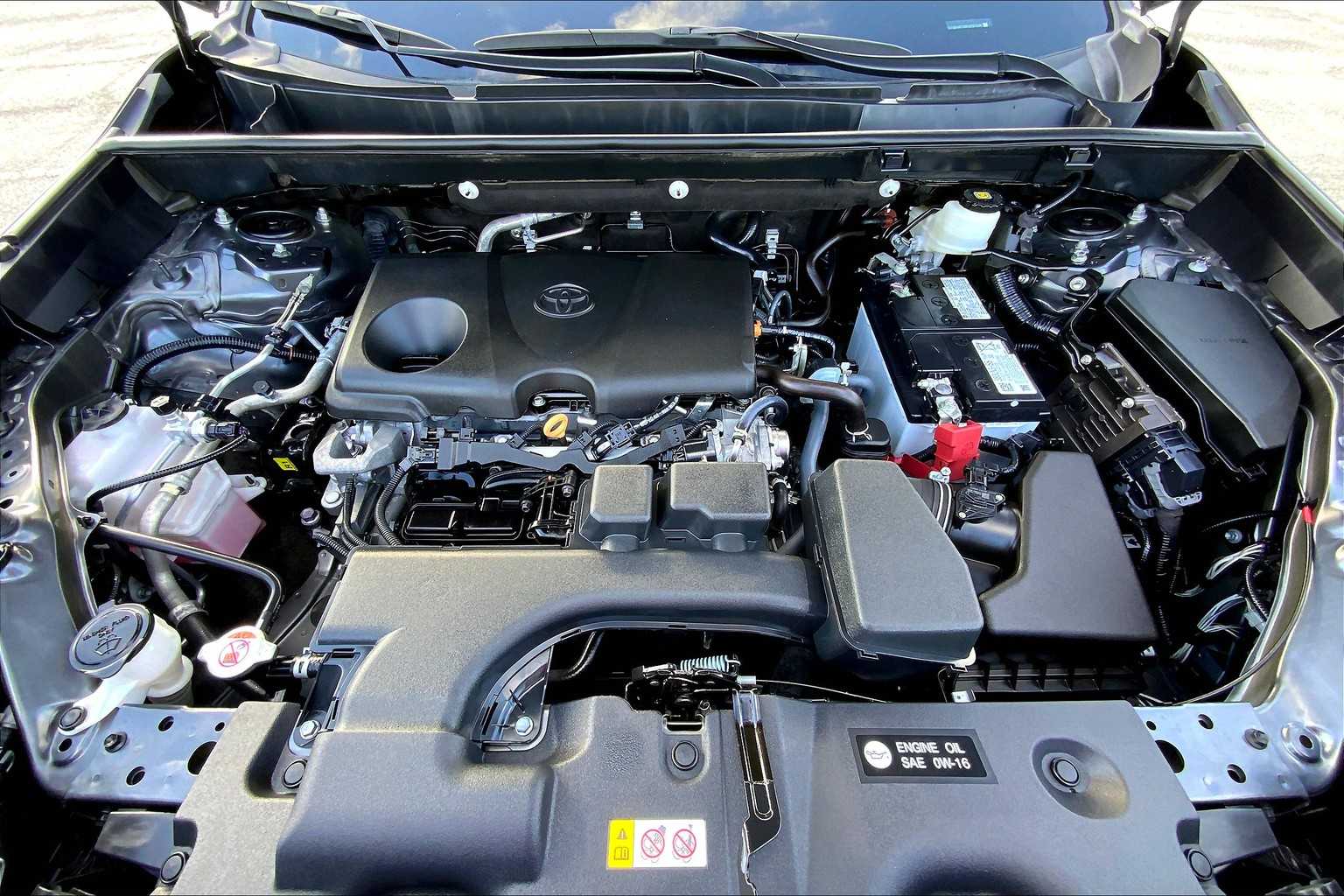 2023 Toyota RAV4 XLE photo 30