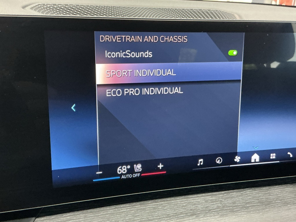 2025 Bmw 330i photo 9