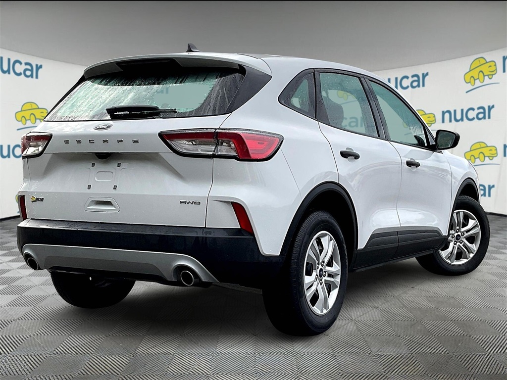 2022 Ford Escape S photo 6
