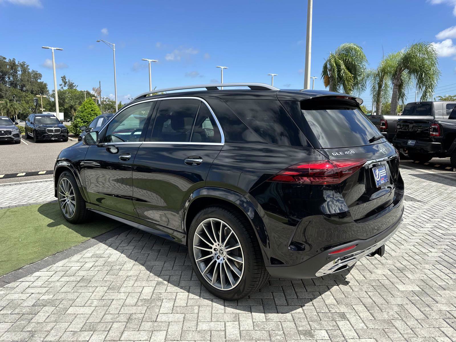 2026 Mercedes Benz GLE 450 4MATIC photo 5