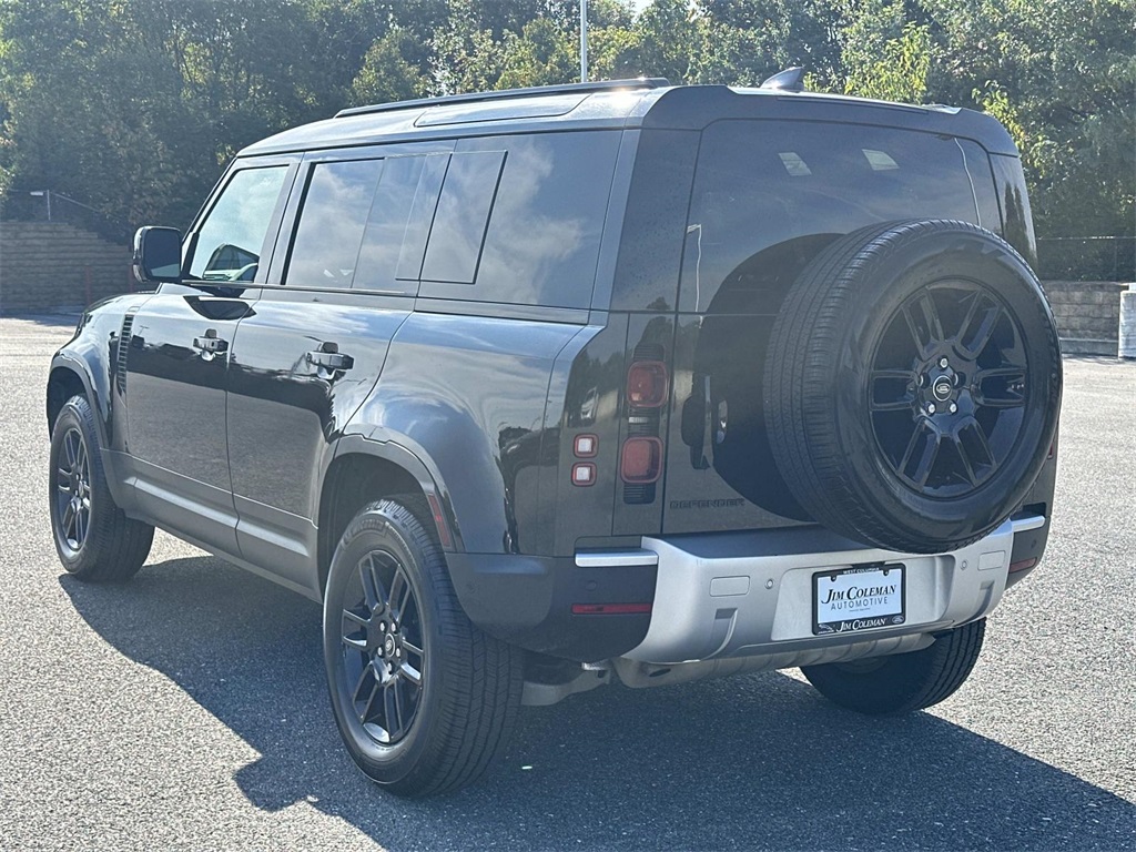 2025 Land Rover Defender S photo 6