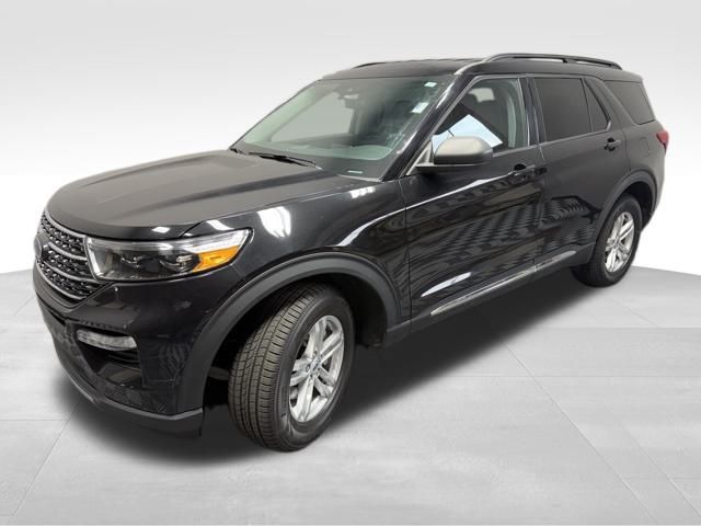 2023 Ford Explorer XLT's photo