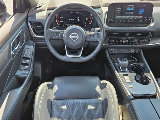 2023 Nissan Rogue Platinum photo 7