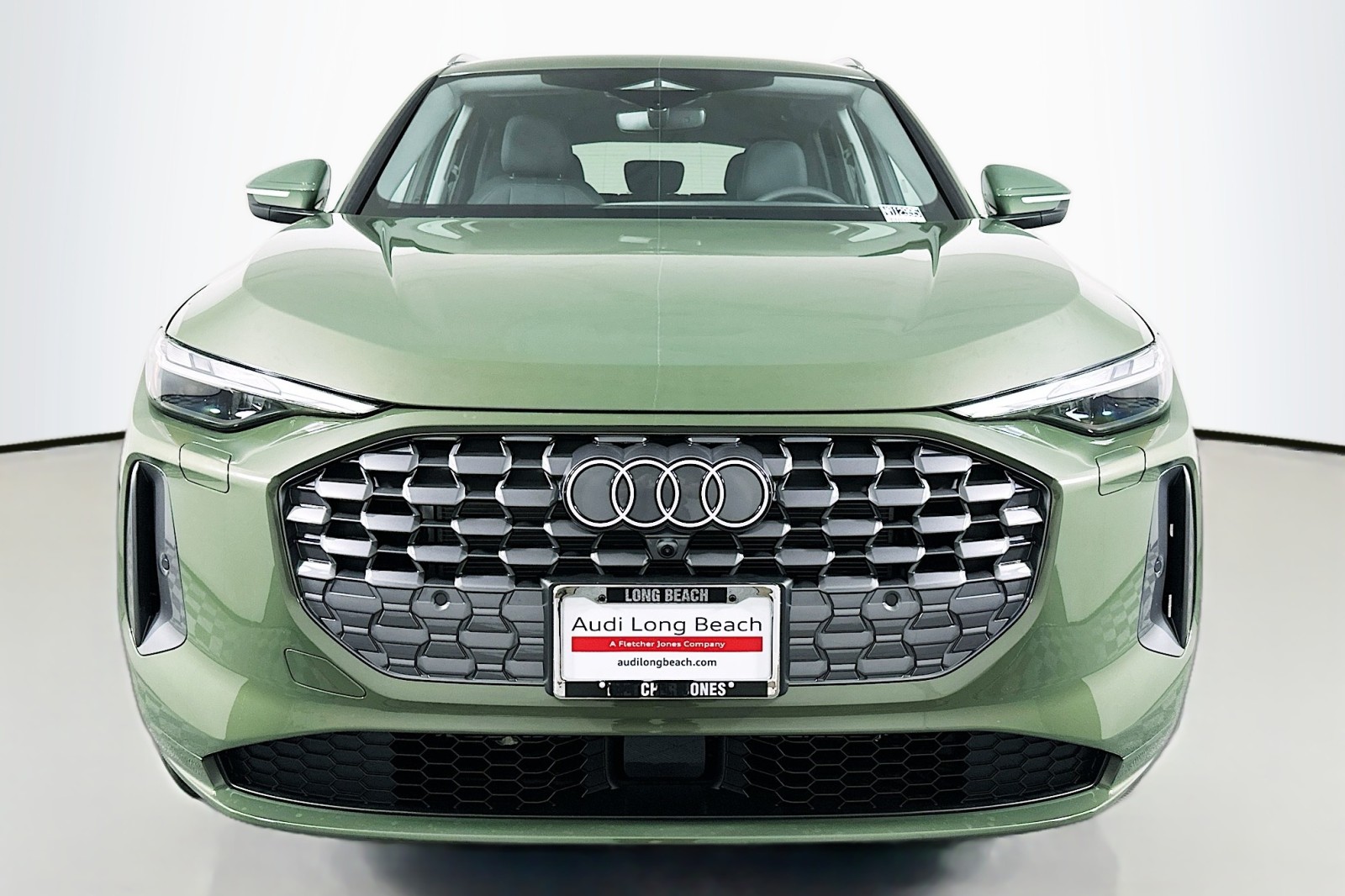 2025 Audi Q5 Premium photo 2