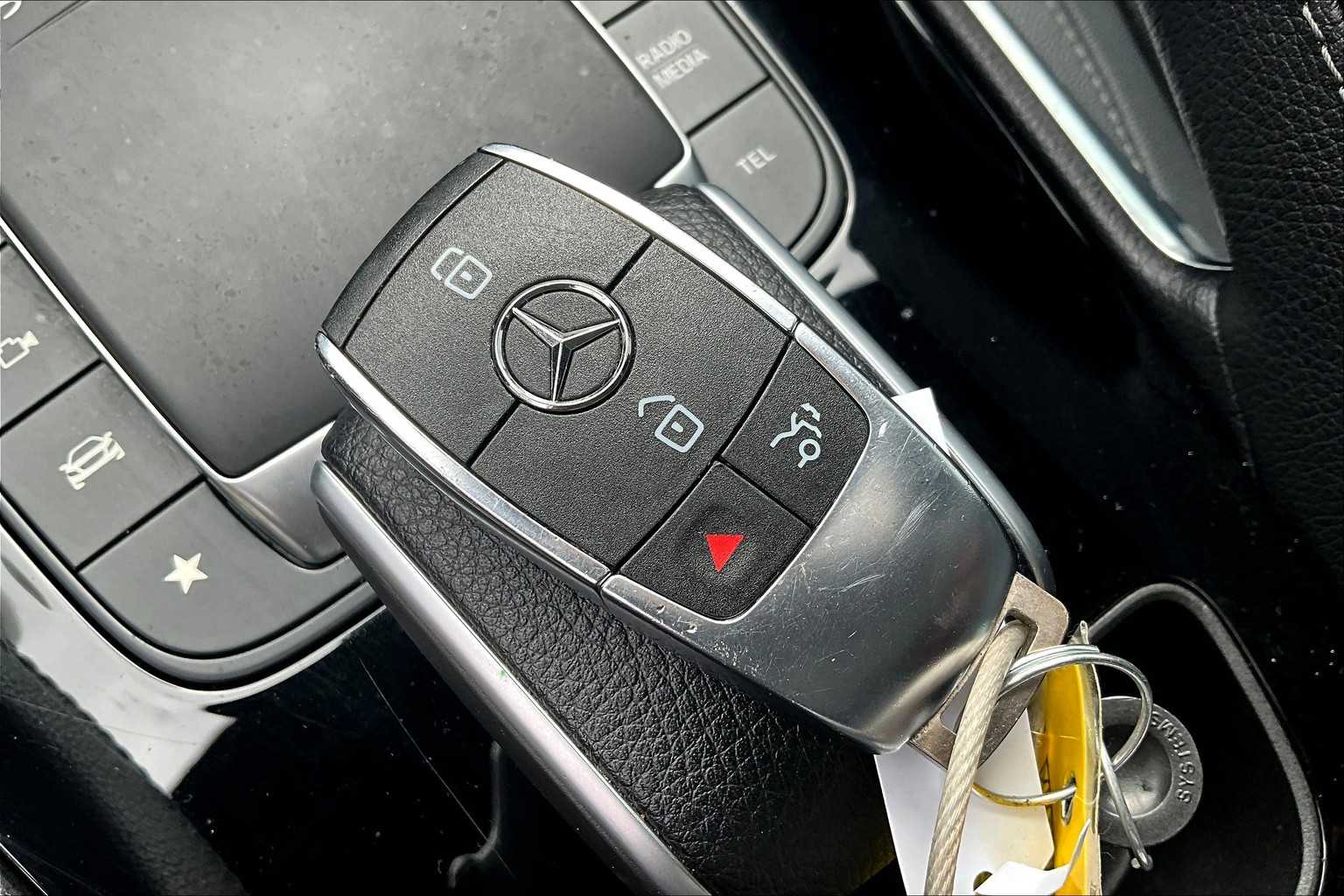 2024 Mercedes Benz GLE 350 4MATIC photo 11
